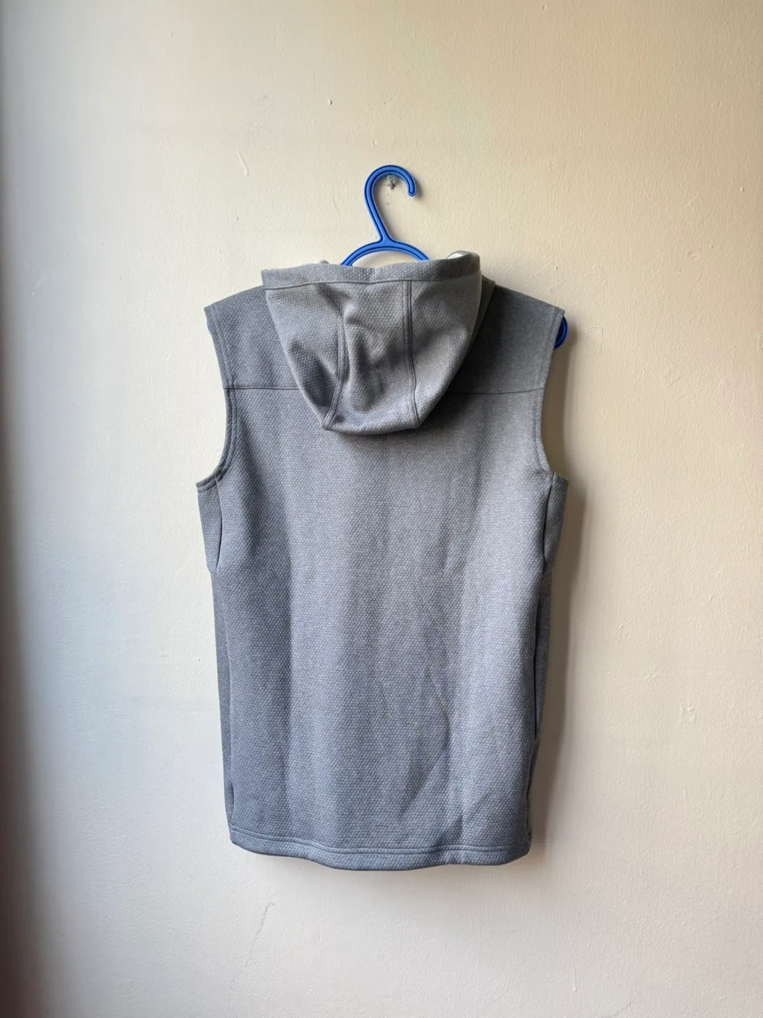 Unisex Adidas Sleeveless Hoodie image indicator(3)