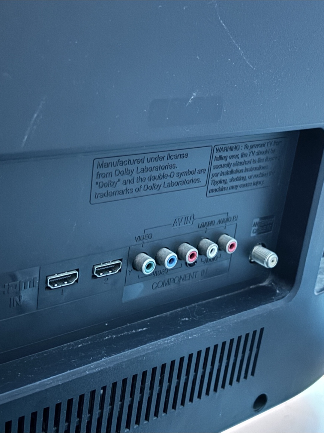 LG 32-inch TV - photo 2