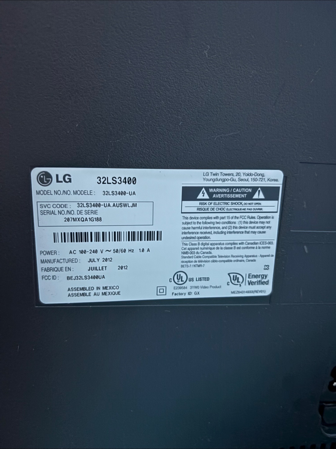LG 32-inch TV - photo 4