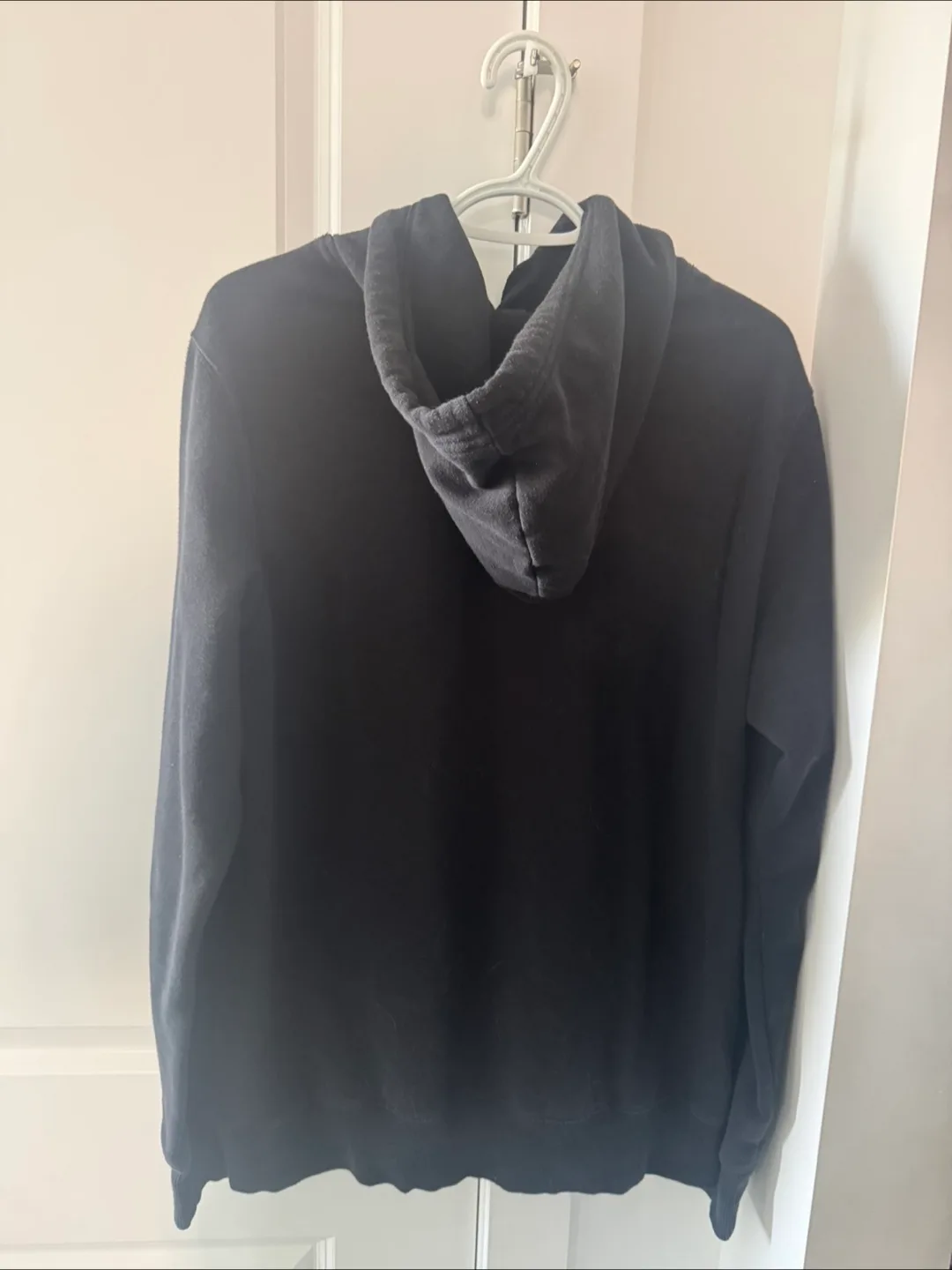 The North Face Black Hoodie image indicator(2)