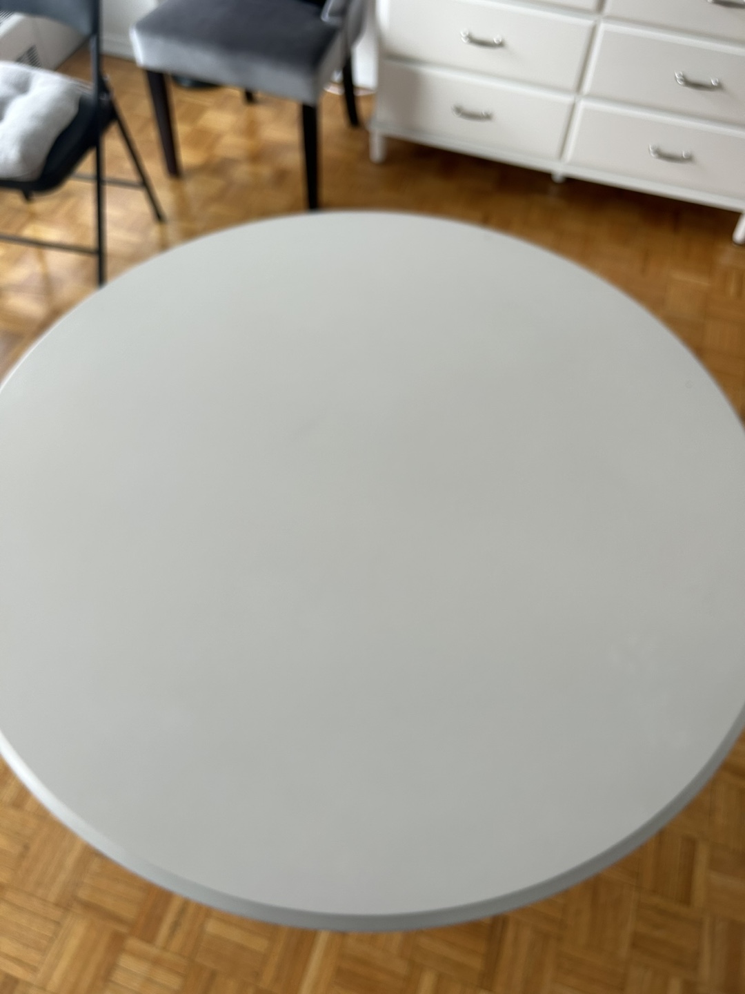 Round White Dining Table - photo 2