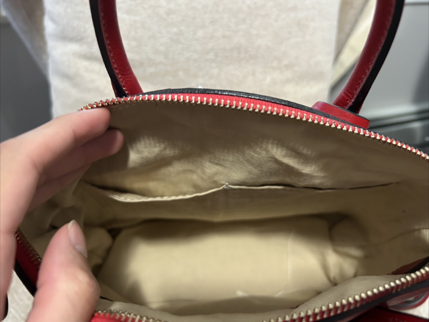 Red Leather Handbag with Strap - photo 4