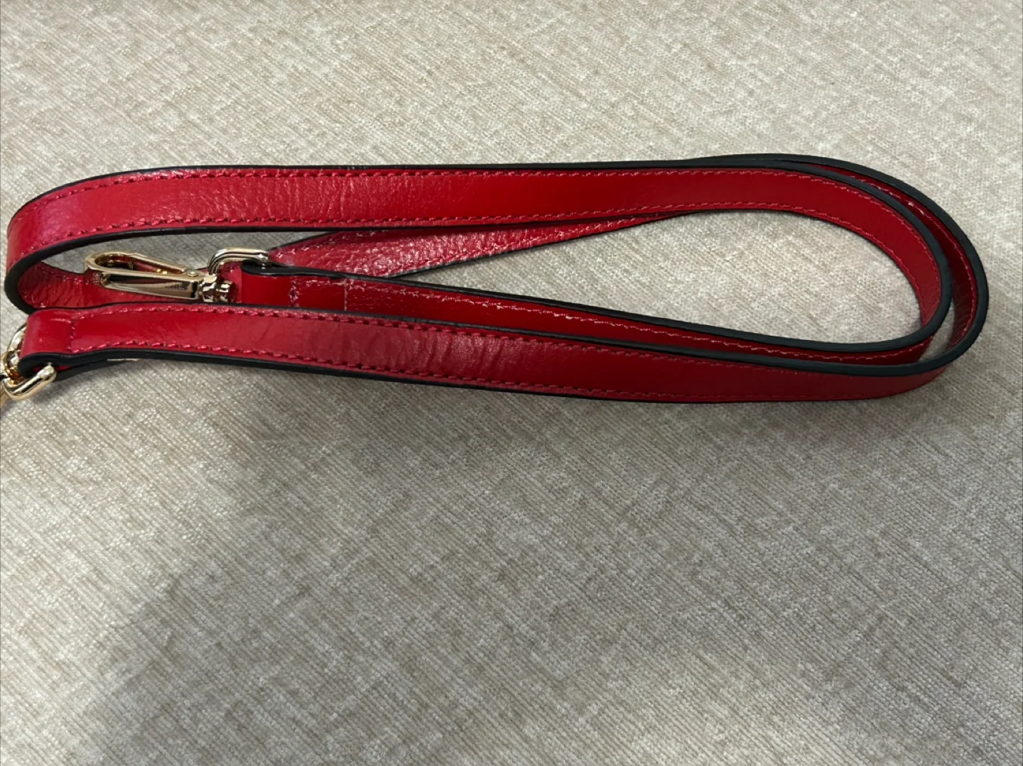 Red Leather Handbag with Strap image indicator(3)