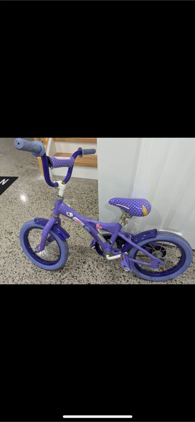 Girls Purple Bike 14 x 1.95 thumbnail