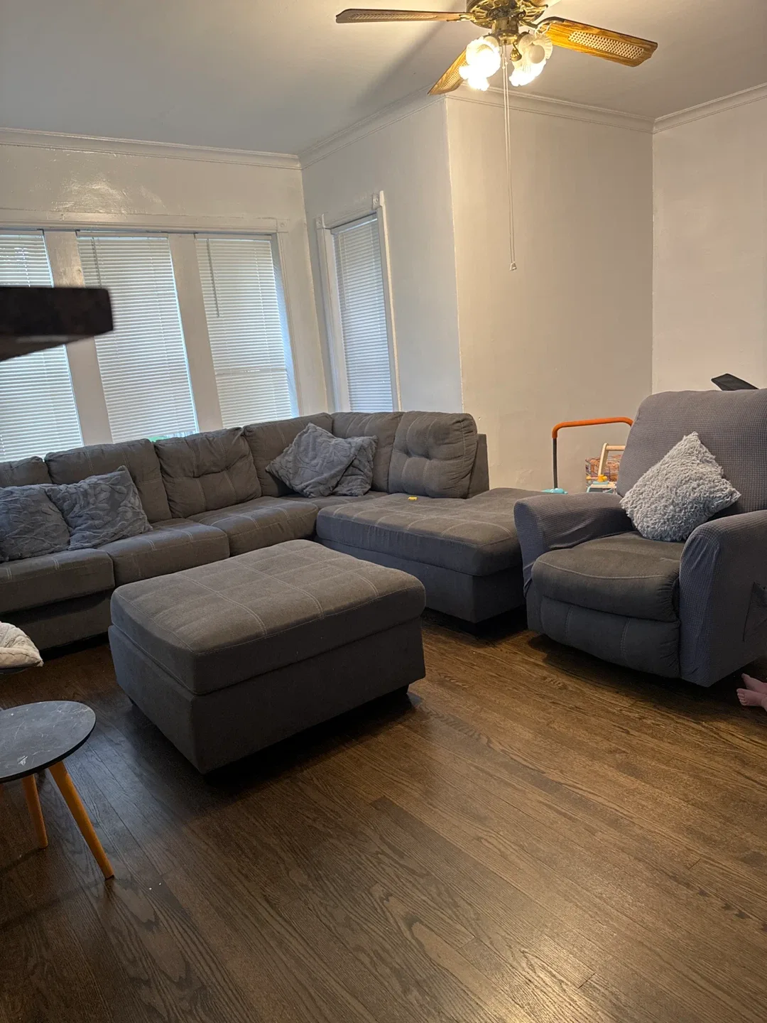 Gray Sectional Sofa with Ottoman & Armchair image indicator(2)