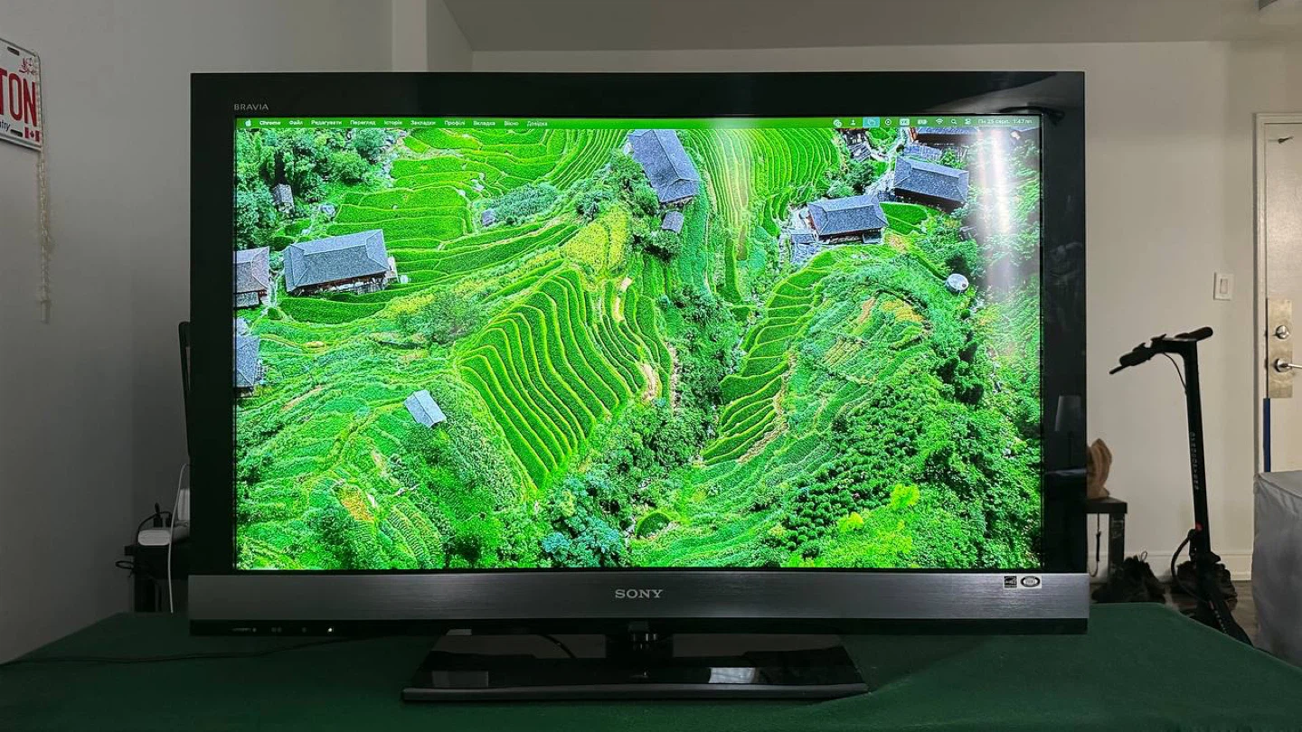 Sony 40-inch TV