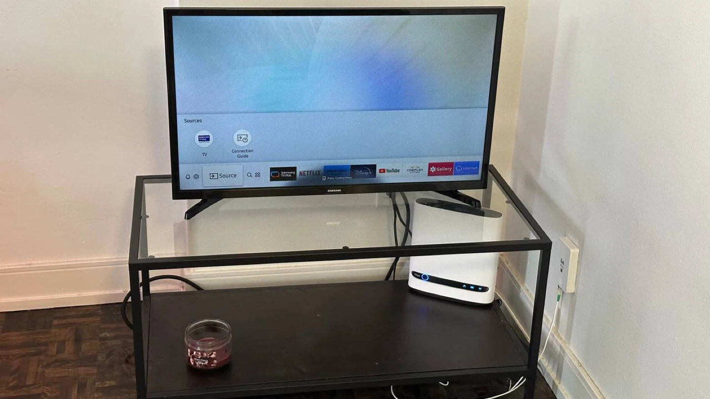 Samsung 32-inch TV