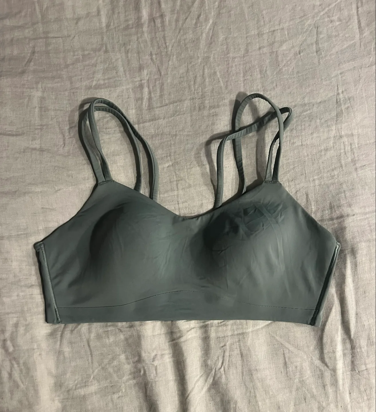 Lululemon Like A Cloud Bras B/C cup - size 10 thumbnail