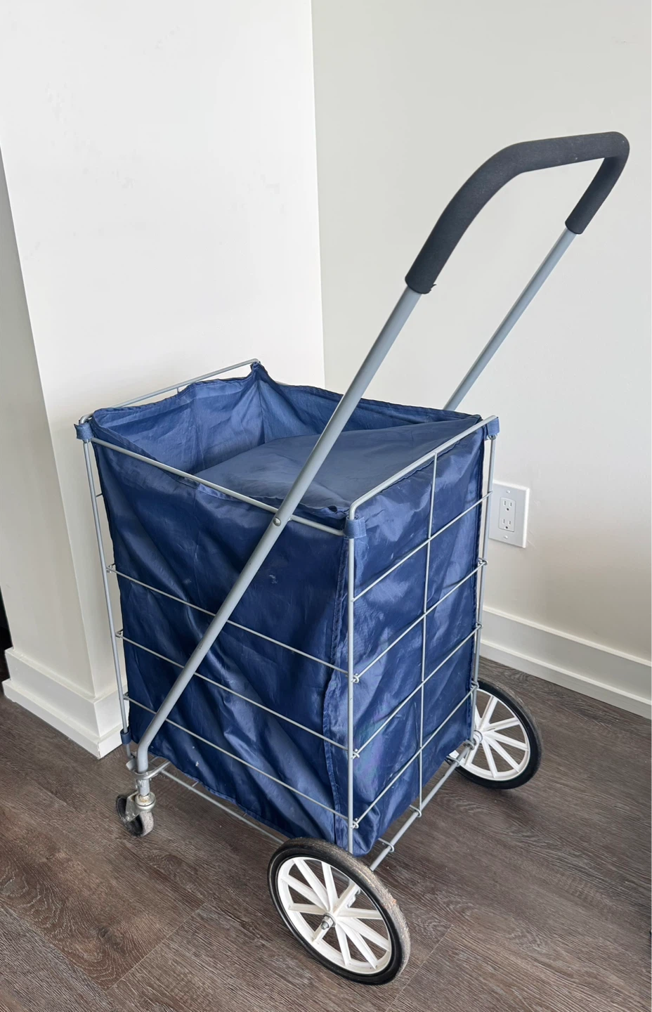 Shopping Grocery Cart - photo 2
