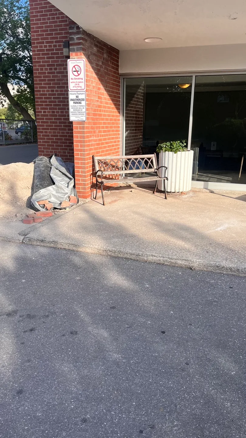 FREE LIMESTONE FILL/SCREENING image indicator(3)