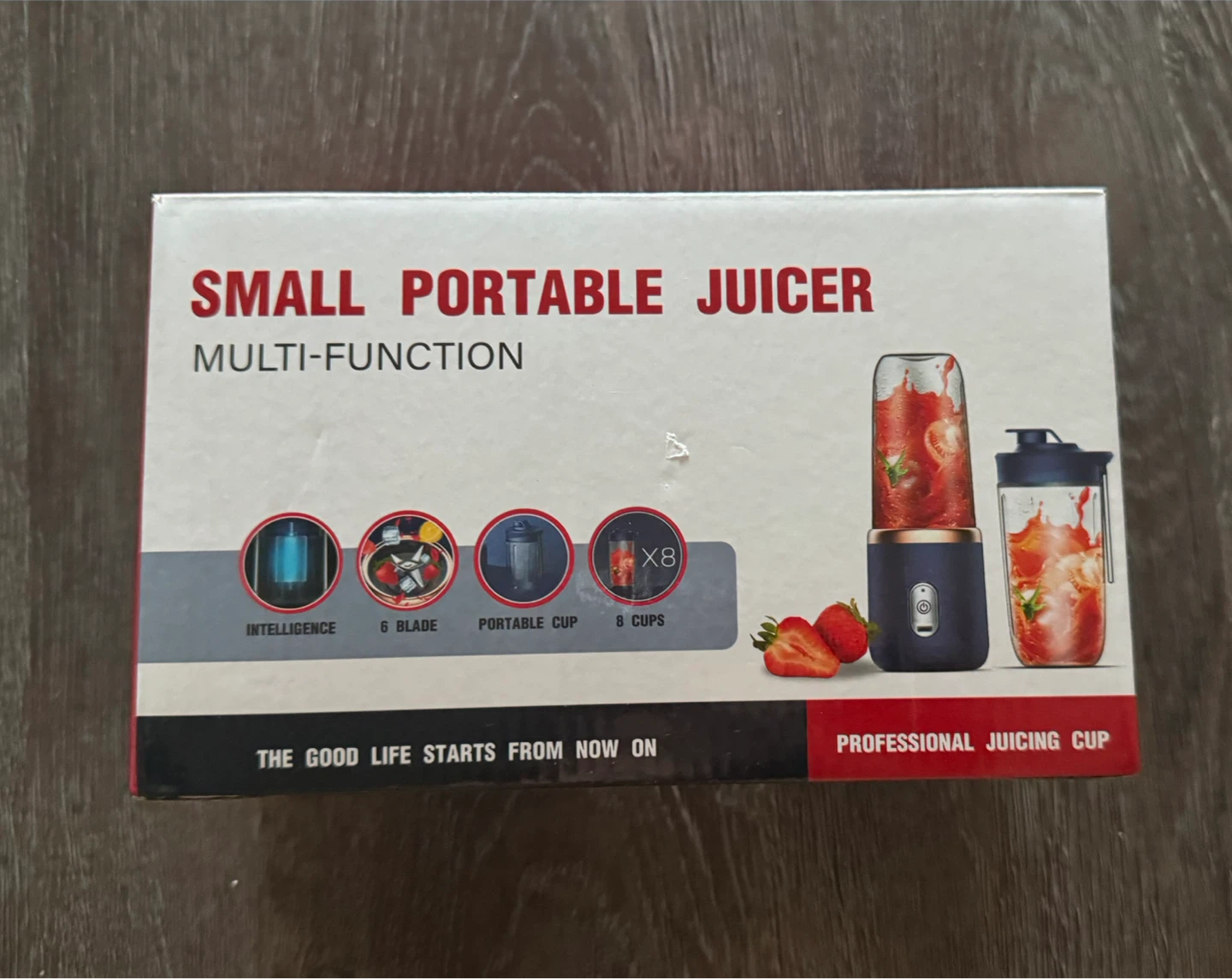 Small Portable Blender with 2 cups and lid