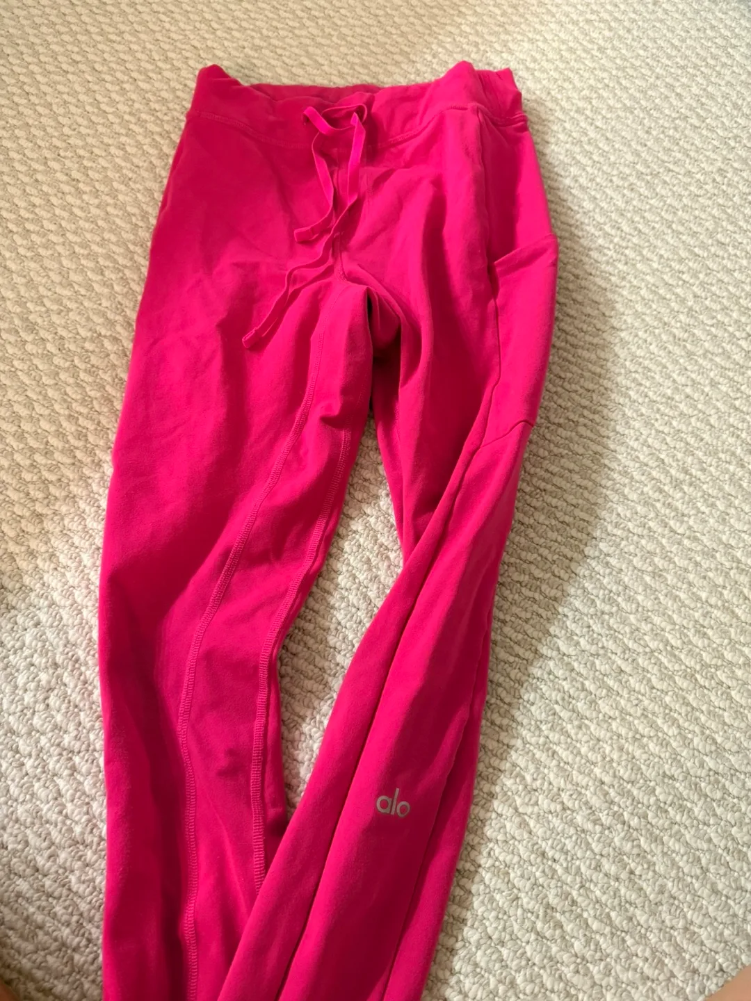 ALO Yoga High Waist Airlift Pink Leggings - Size XS image indicator(2)