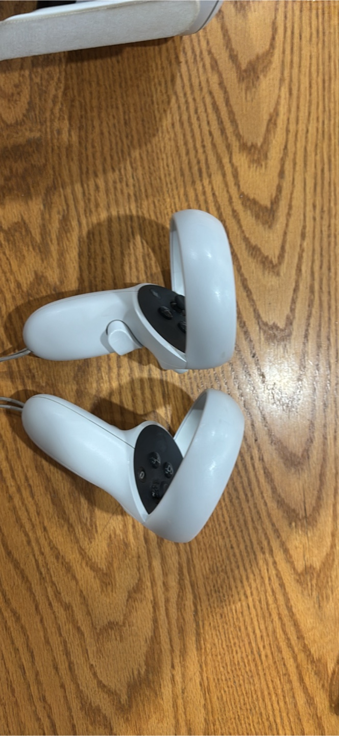 Meta Quest 2 VR Headset - photo 4