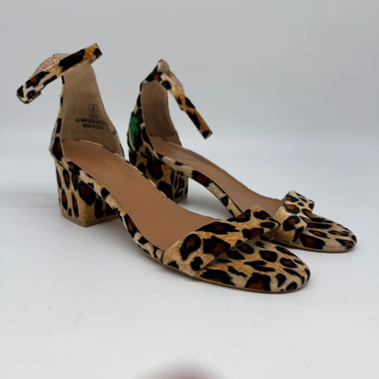Le Château Leopard Print Block Heel Sandals – Size 9 – Like New thumbnail