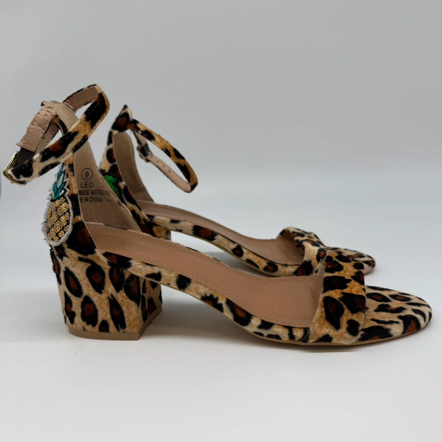 Le Château Leopard Print Block Heel Sandals – Size 9 – Like New image indicator(4)
