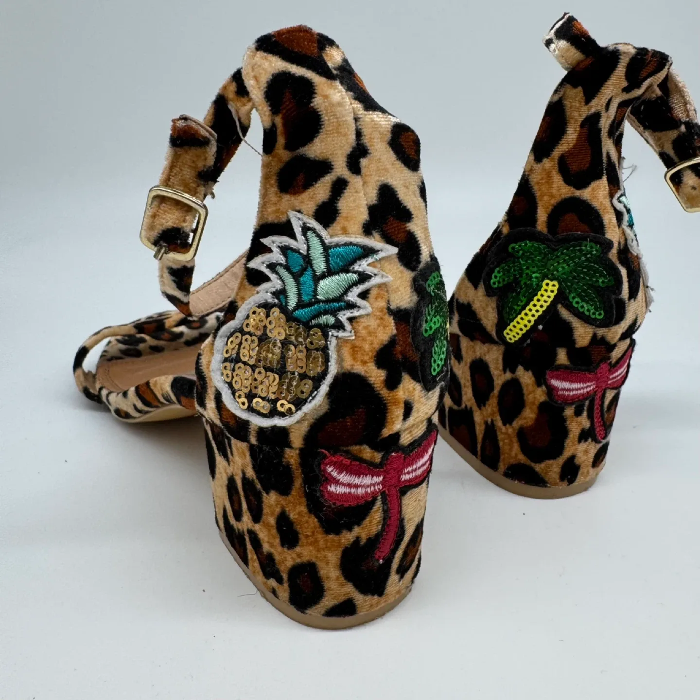 Le Château Leopard Print Block Heel Sandals – Size 9 – Like New image indicator(5)