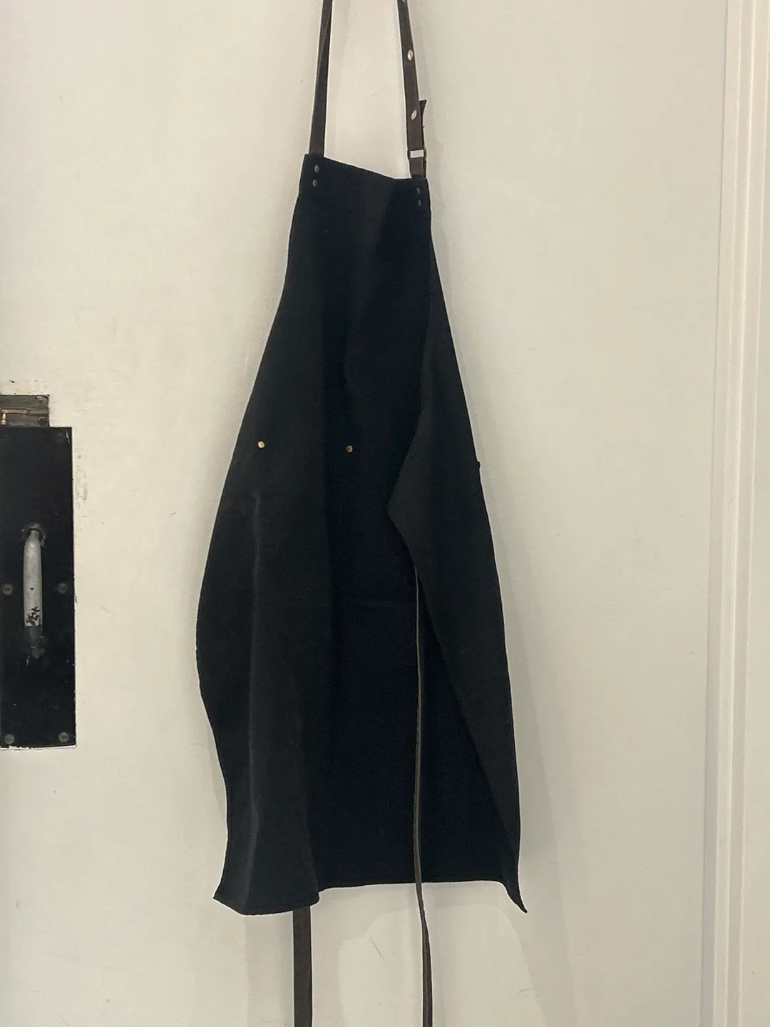Black Apron thumbnail