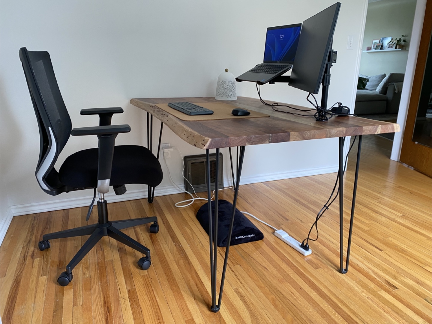 Structube Reno Acacia Wood Dining Table - photo 2