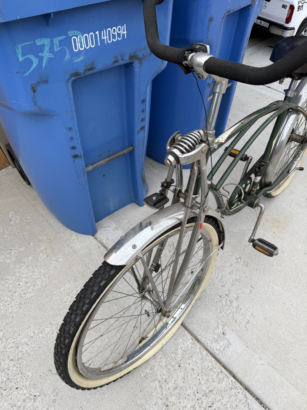 Schwinn Classic Bicycle - photo 3