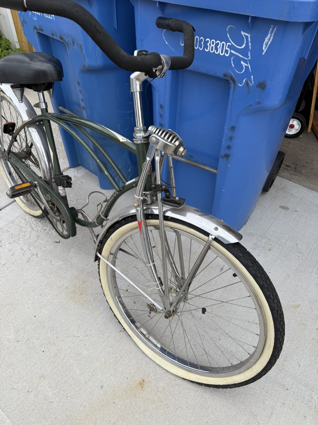 Schwinn Classic Bicycle - photo 4