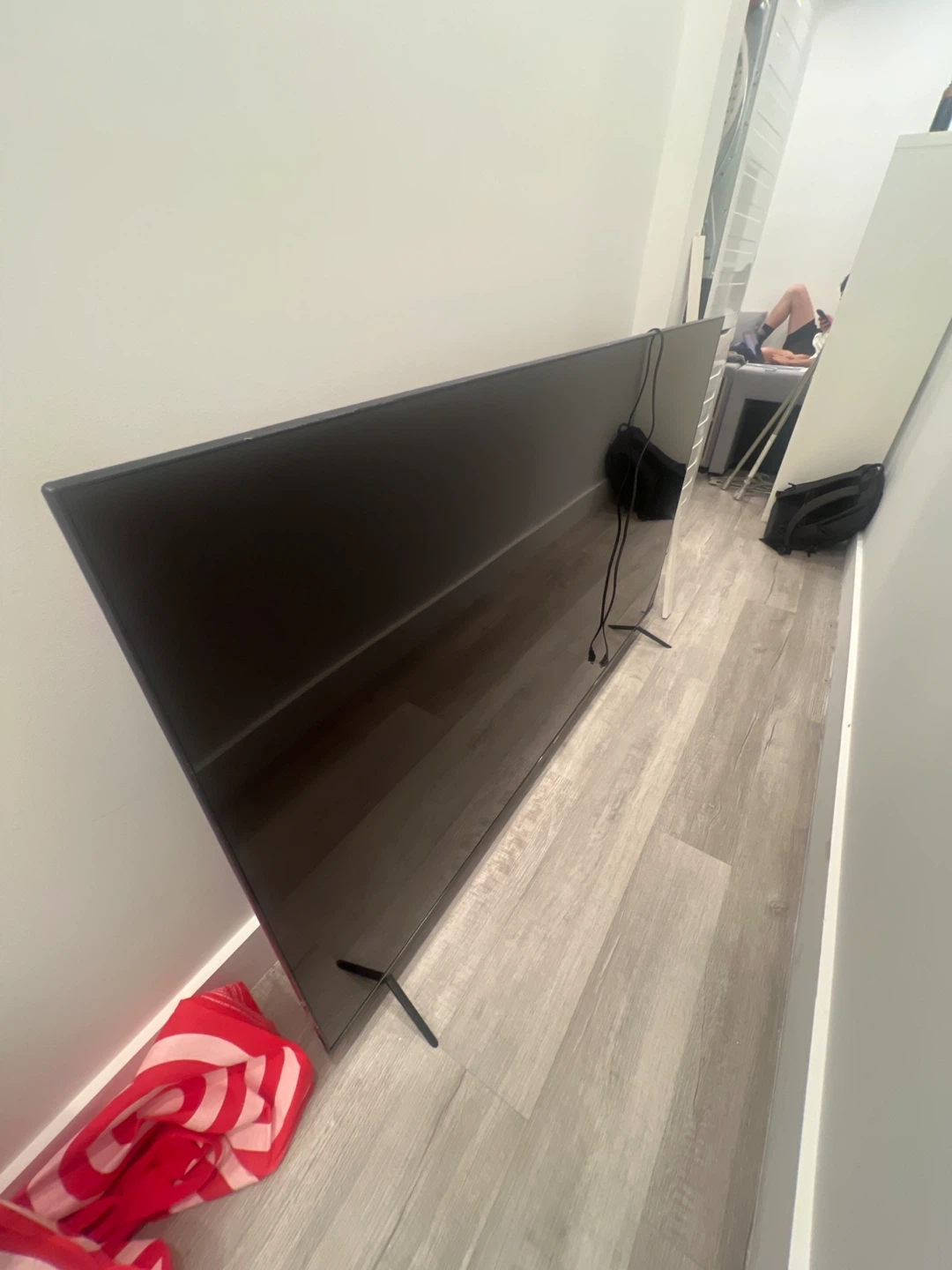 85in Large Screen Onn TV