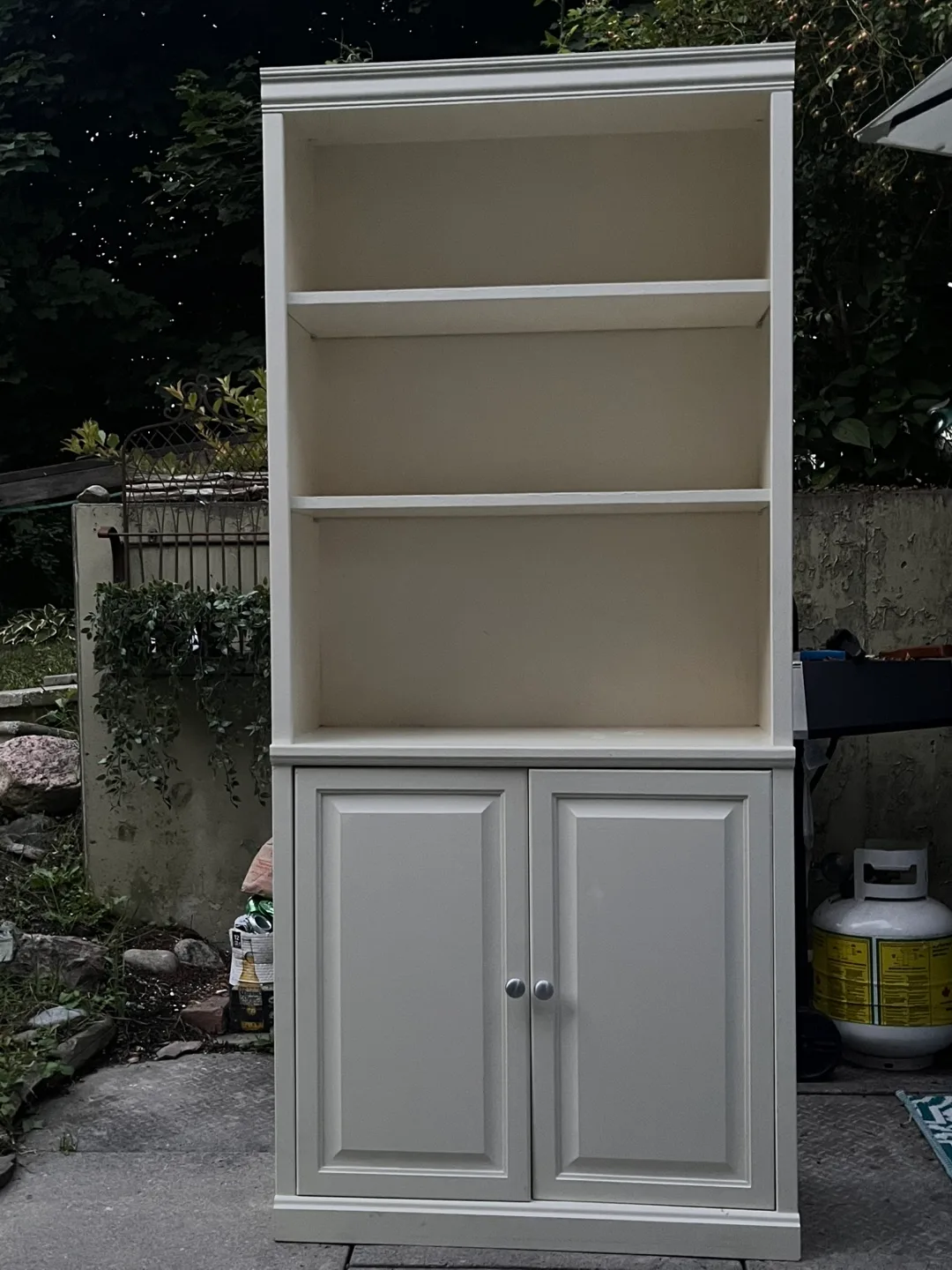 White Cabinet thumbnail