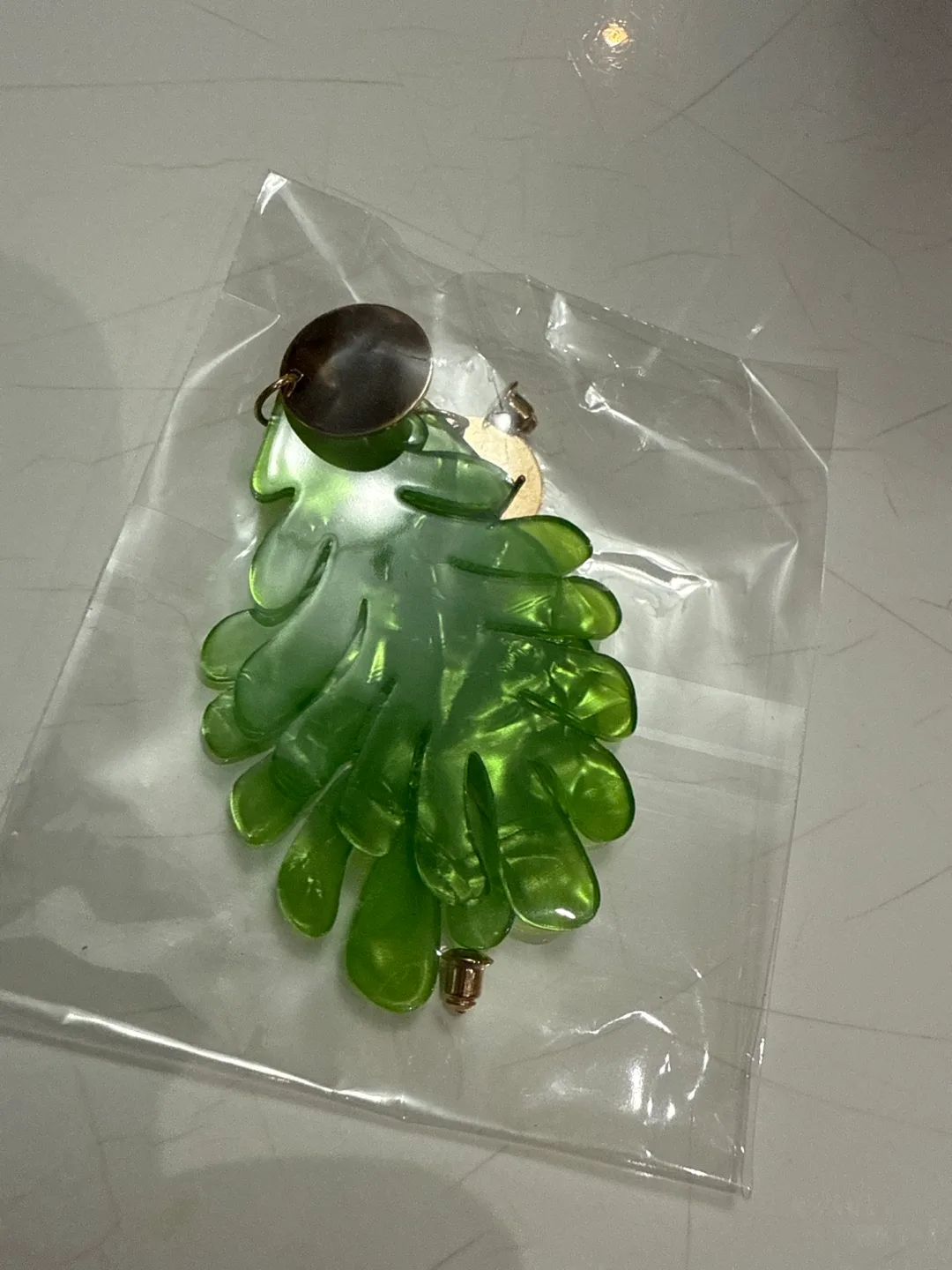 Green Leaf Earrings thumbnail