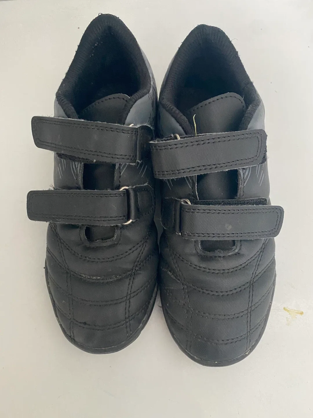 Indoor Soccer Shoes - US Size 1 thumbnail