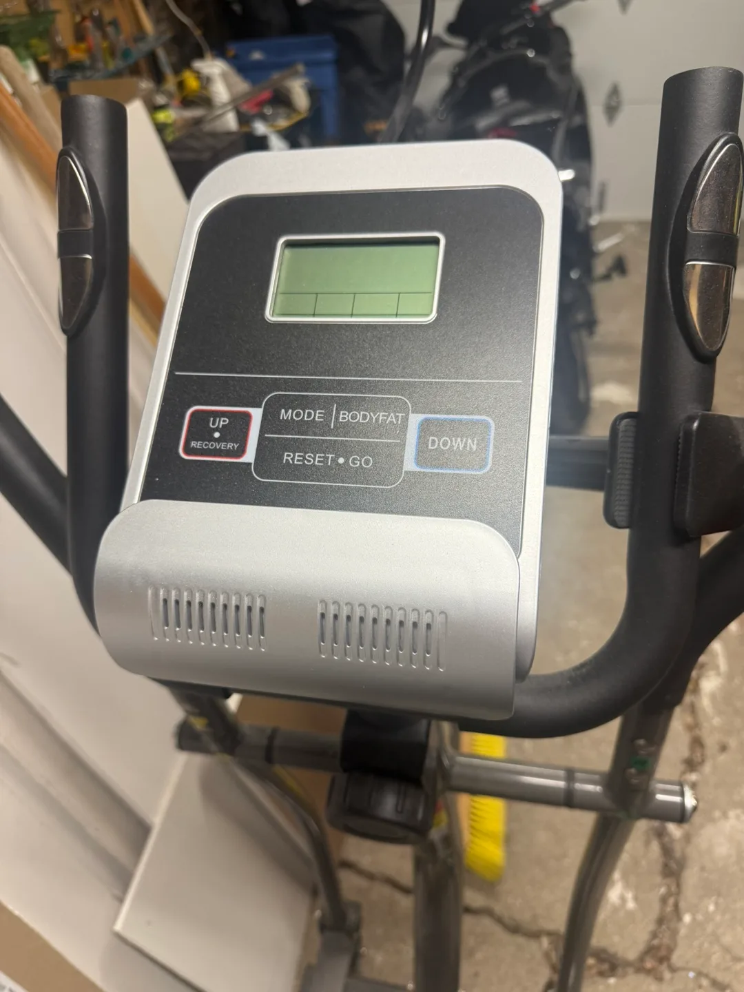 Ancheer Elliptical Machine image indicator(2)
