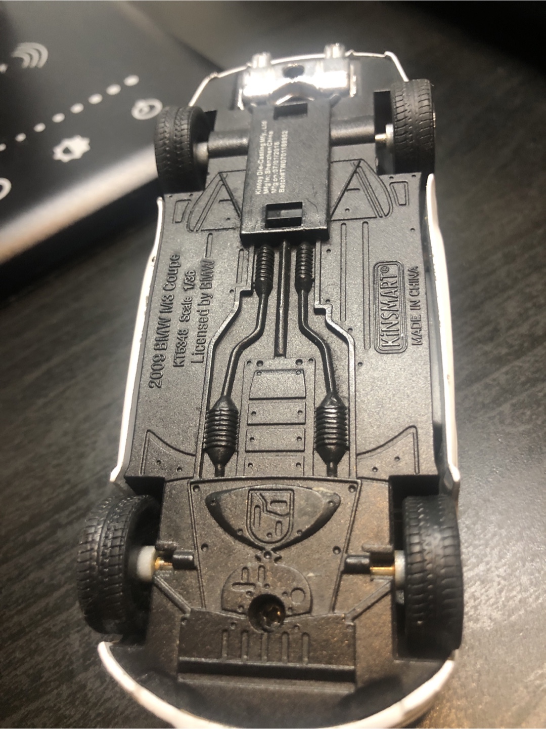 KINSART 2009 BMW M3 Coupe Scale 1/36 - photo 4