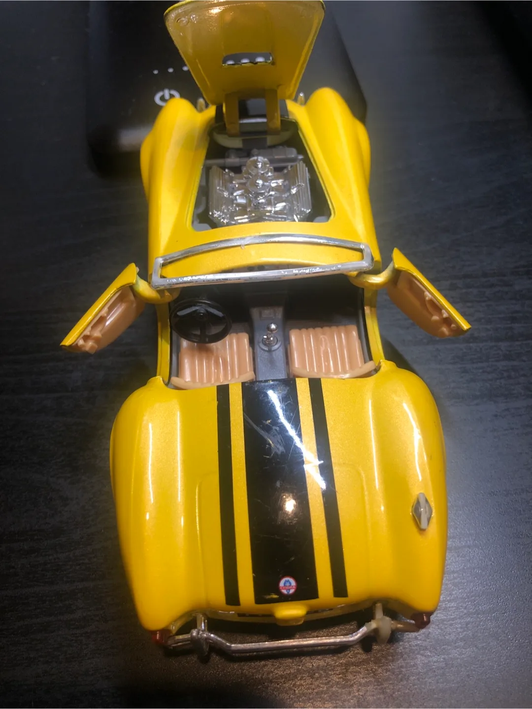 Maisto Yellow Cobra Model Car image indicator(3)