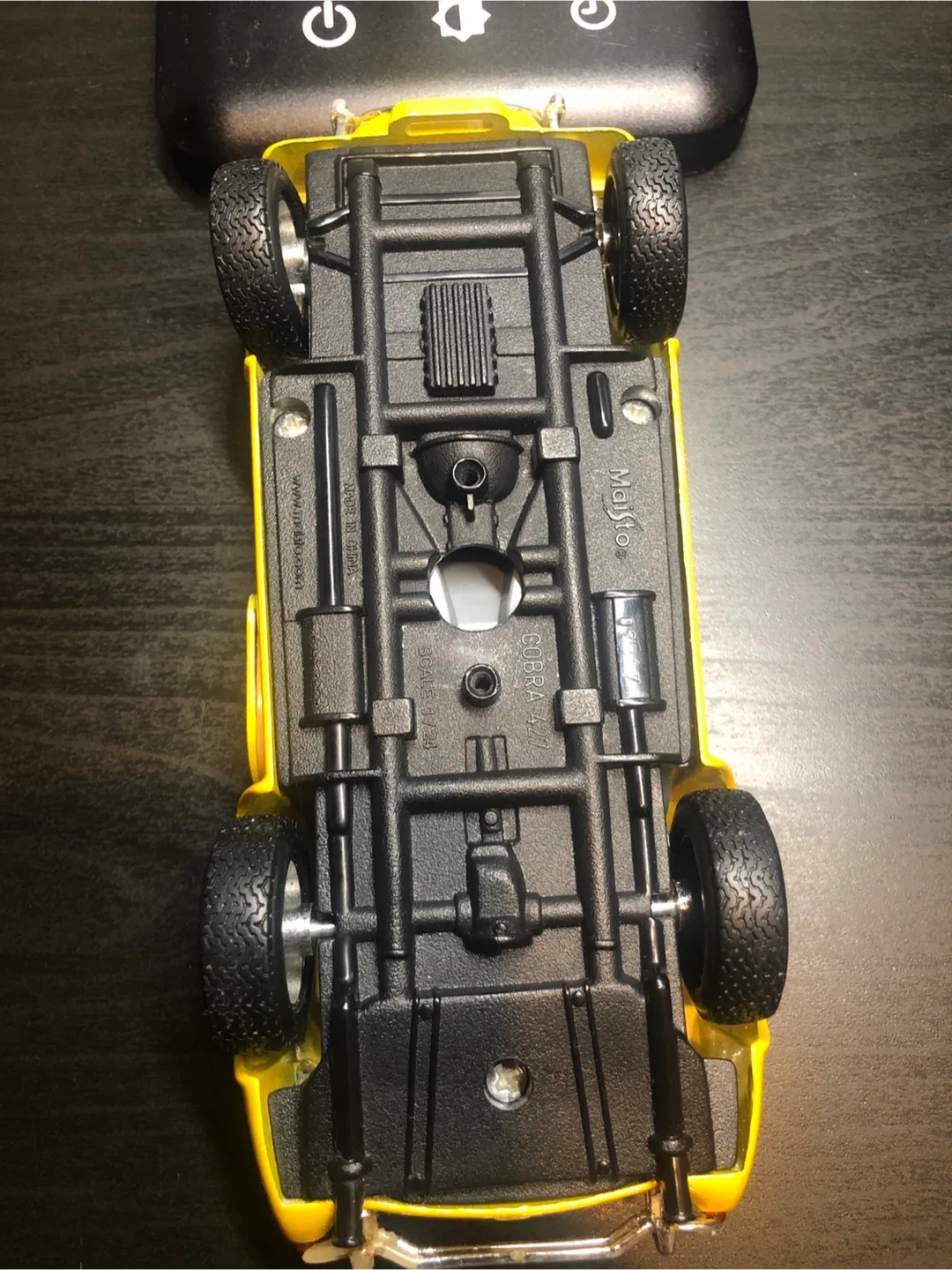 Maisto Yellow Cobra Model Car image indicator(4)