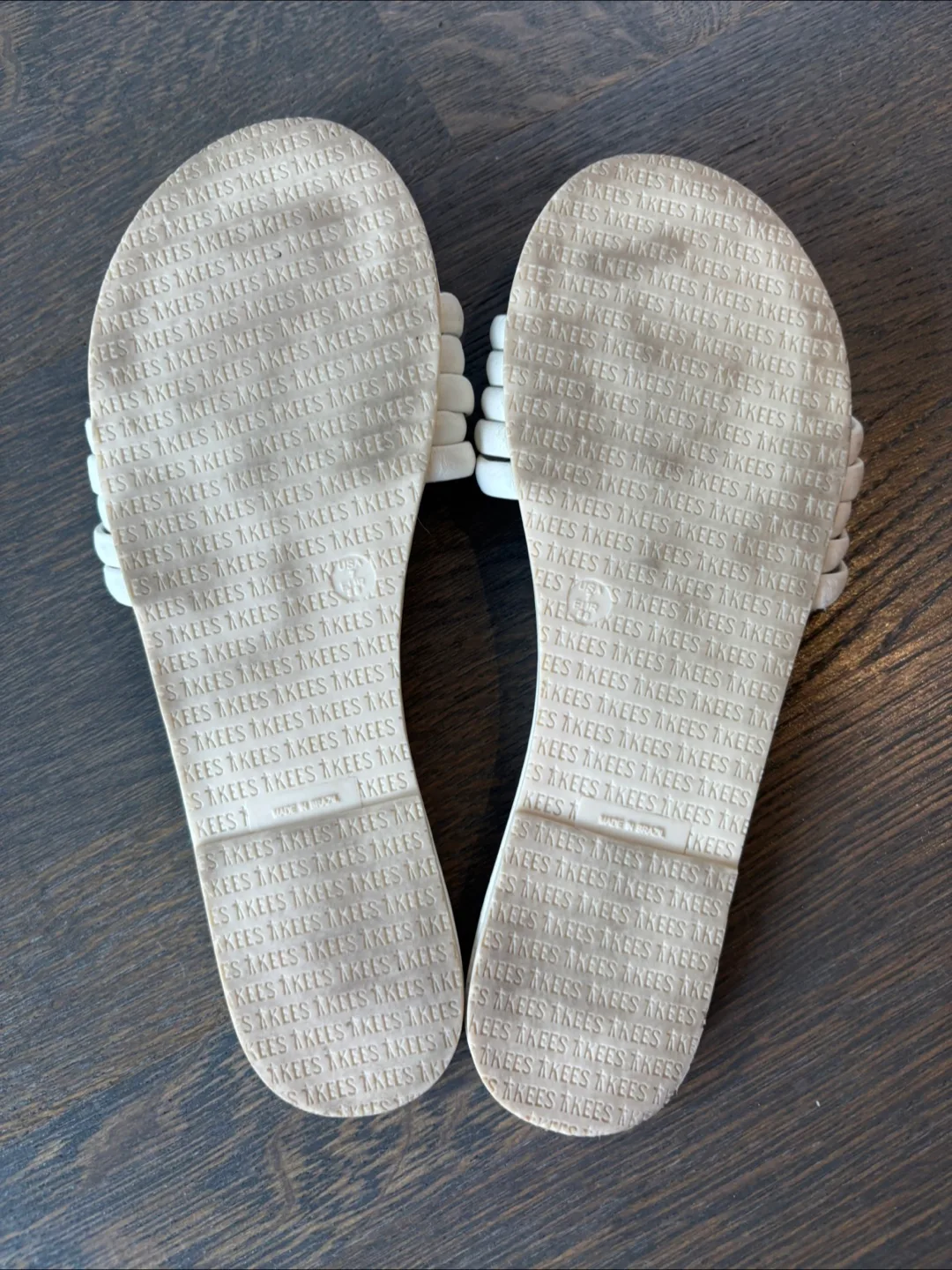 Tkees 'Gemma' White Leather Sandals image indicator(3)