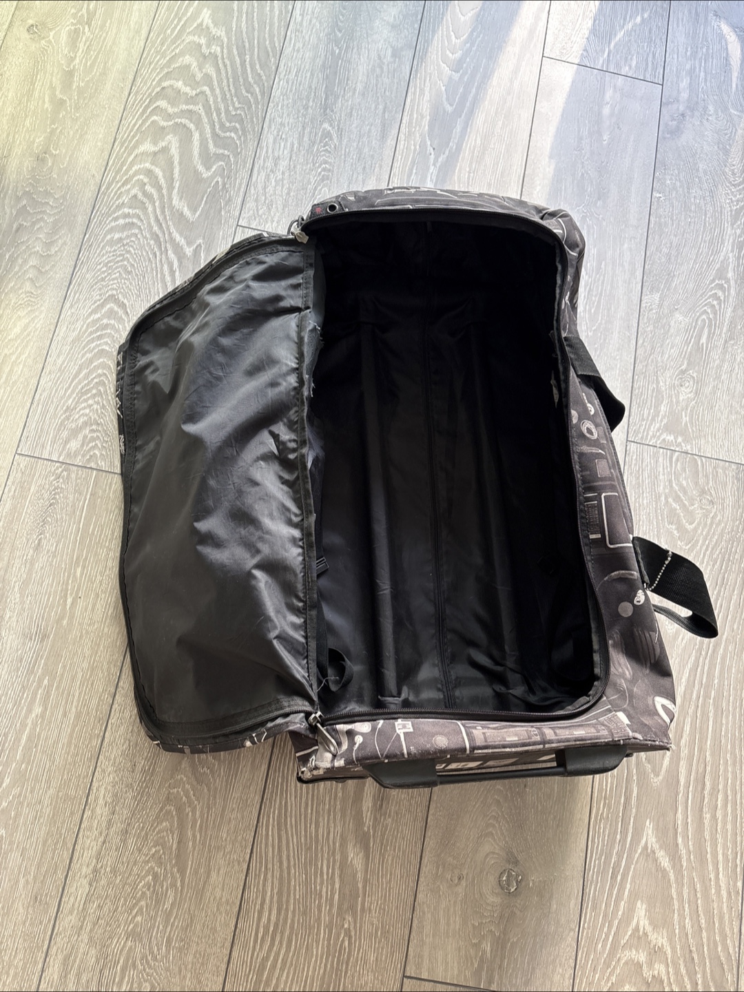Eastpak Rolling Duffle Bag / Suitcase - photo 3