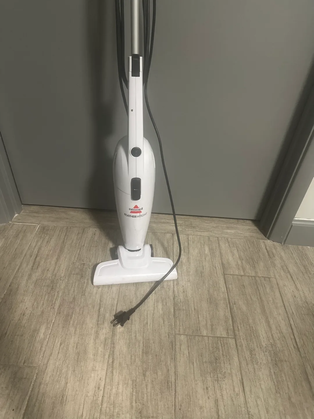 Bissell FeatherWeight Stick Lightweight Bagless Vacuum thumbnail