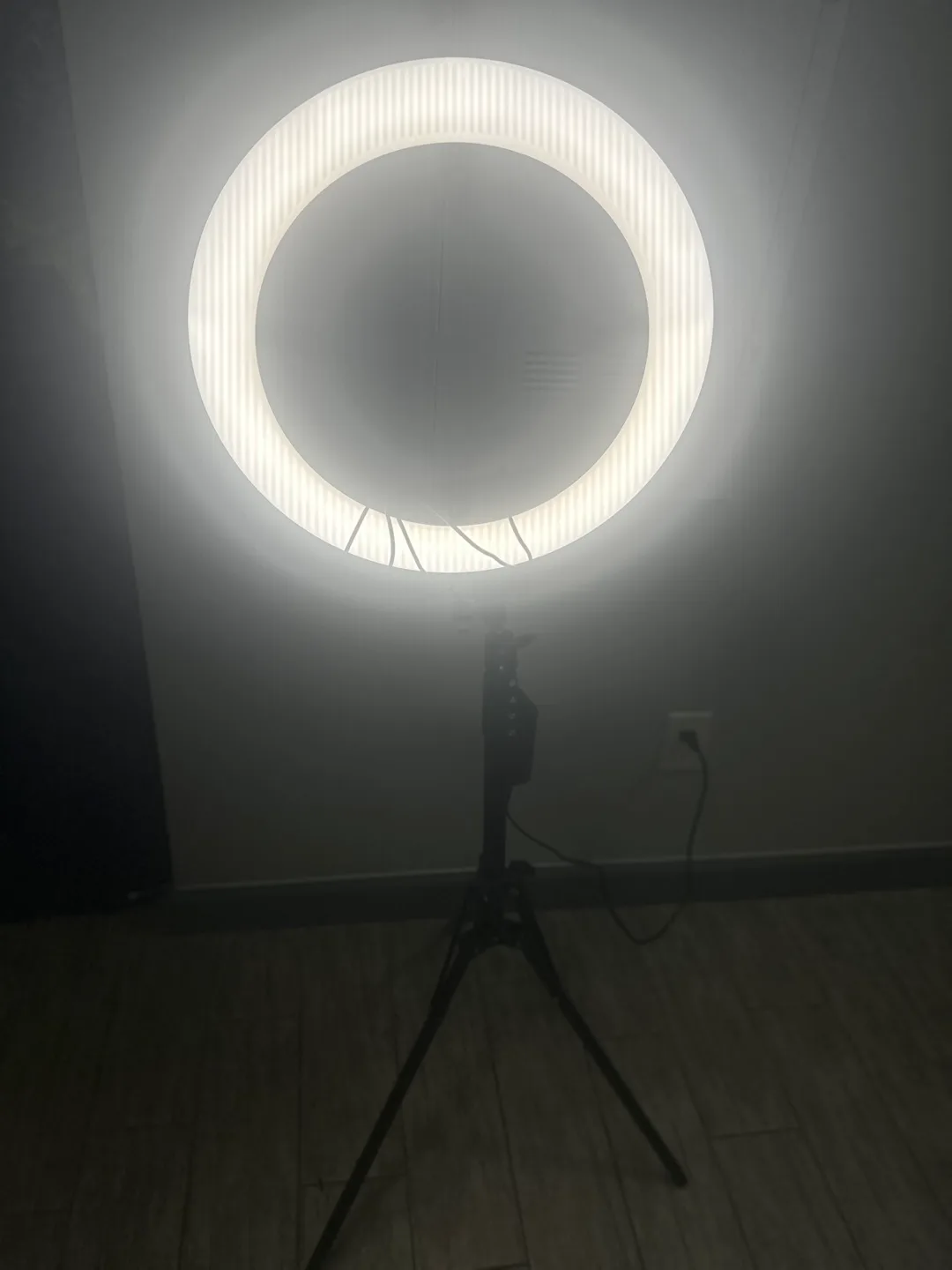 Mobifoto Ring Light with Stand thumbnail