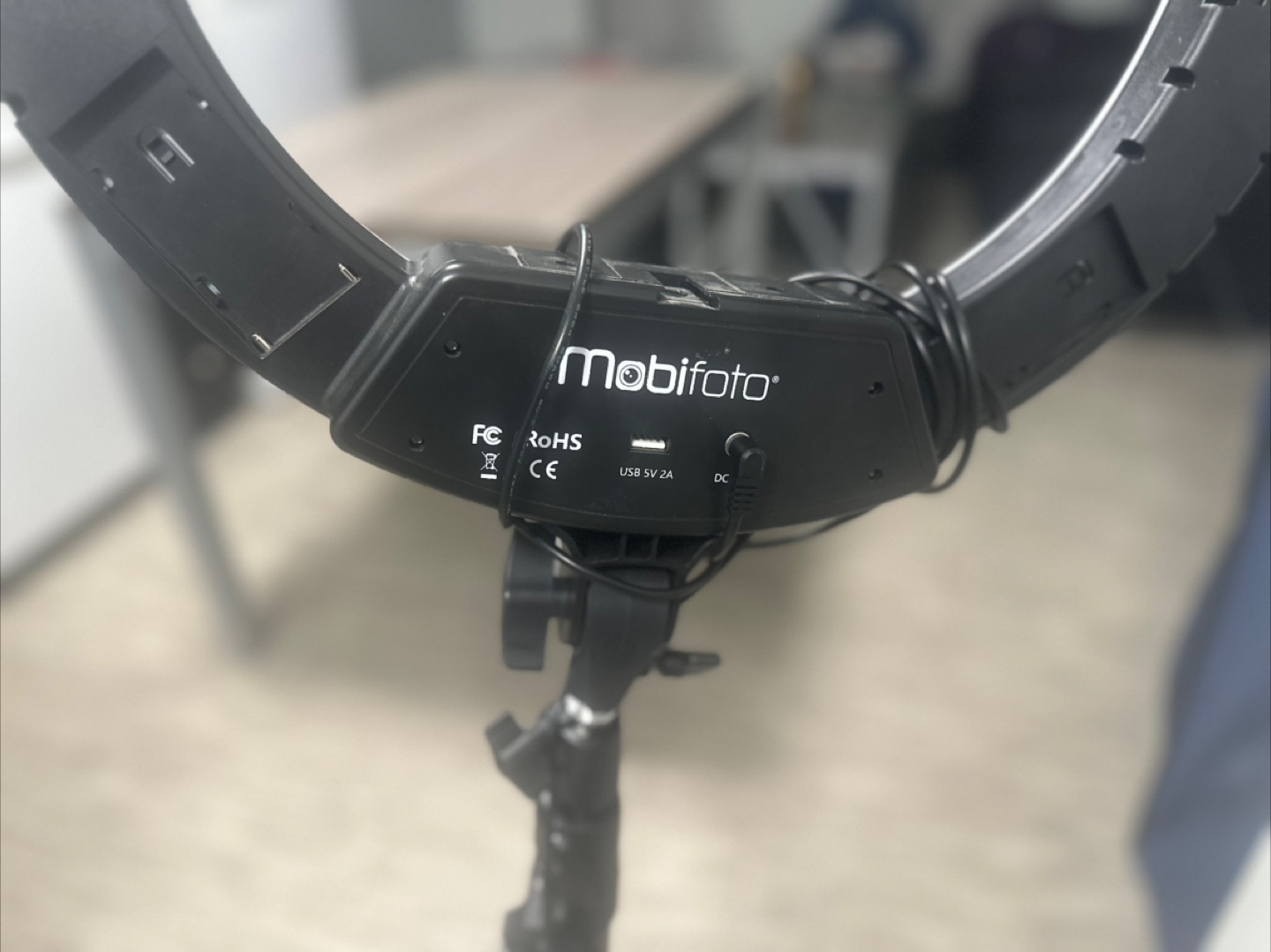 Mobifoto Ring Light with Stand - photo 4