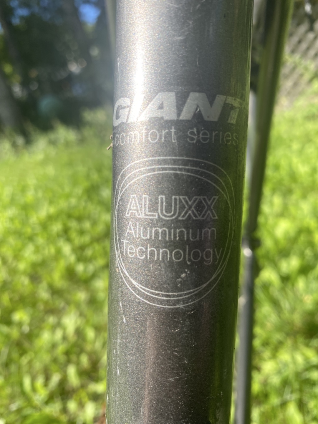 GIANT CYPRESS COMFORT SERIES 27.5” BICYCLE! - photo 3