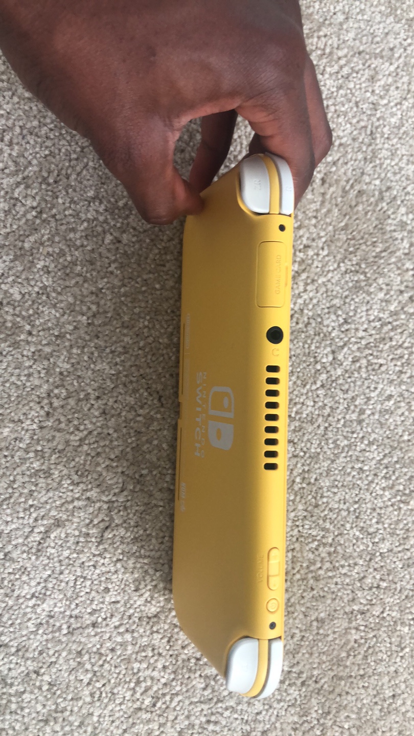 Nintendo Switch Lite - Yellow - photo 2