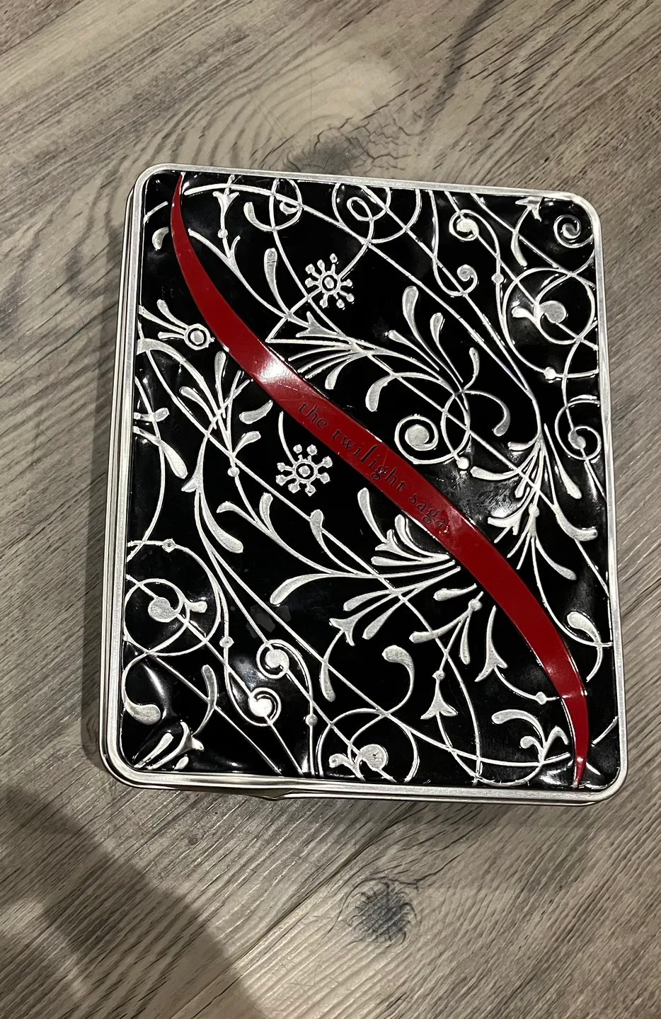 Twilight Saga Diary Tin Set image indicator(2)