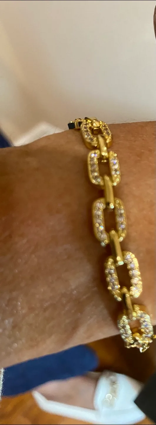 Gold-Tone Link Bracelet image indicator(3)