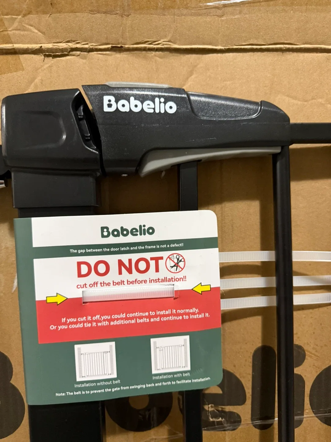 NEW Babelio 26’-40’ No Drill Baby Gate image indicator(3)