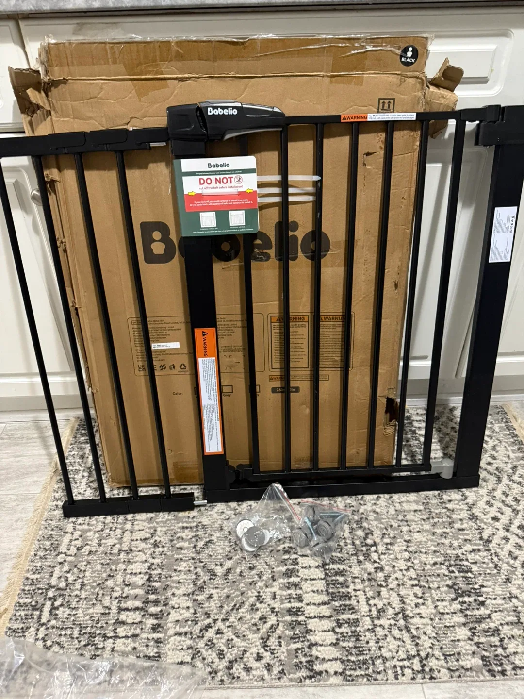 NEW Babelio 26’-40’ No Drill Baby Gate image indicator(2)