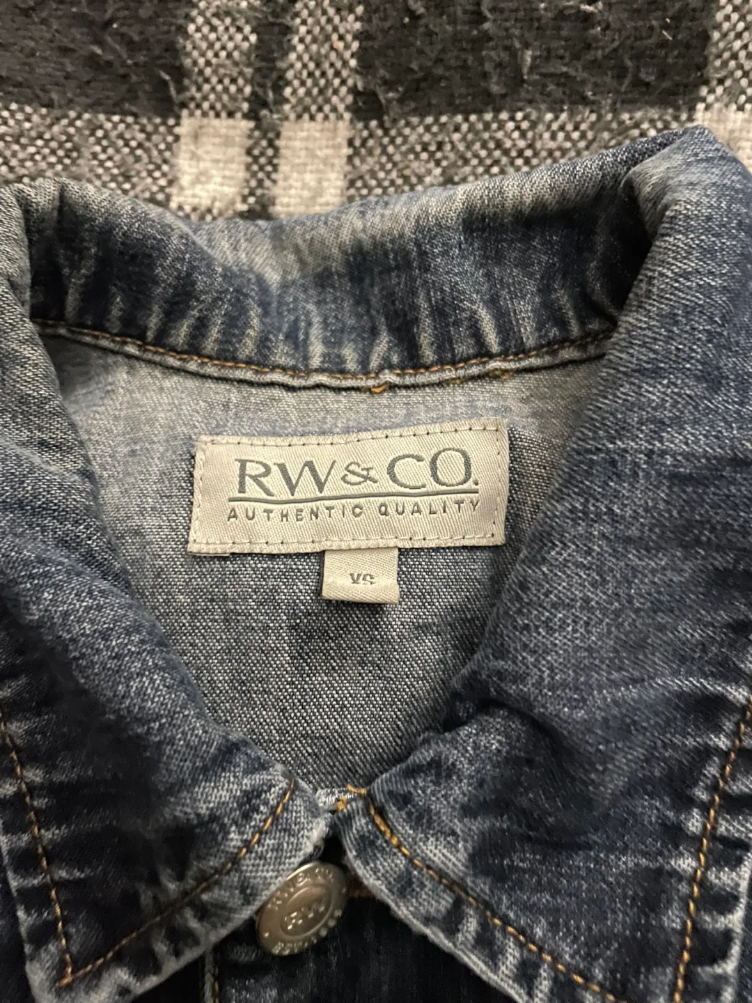 R&W Denim Jacket, Size XS image indicator(4)