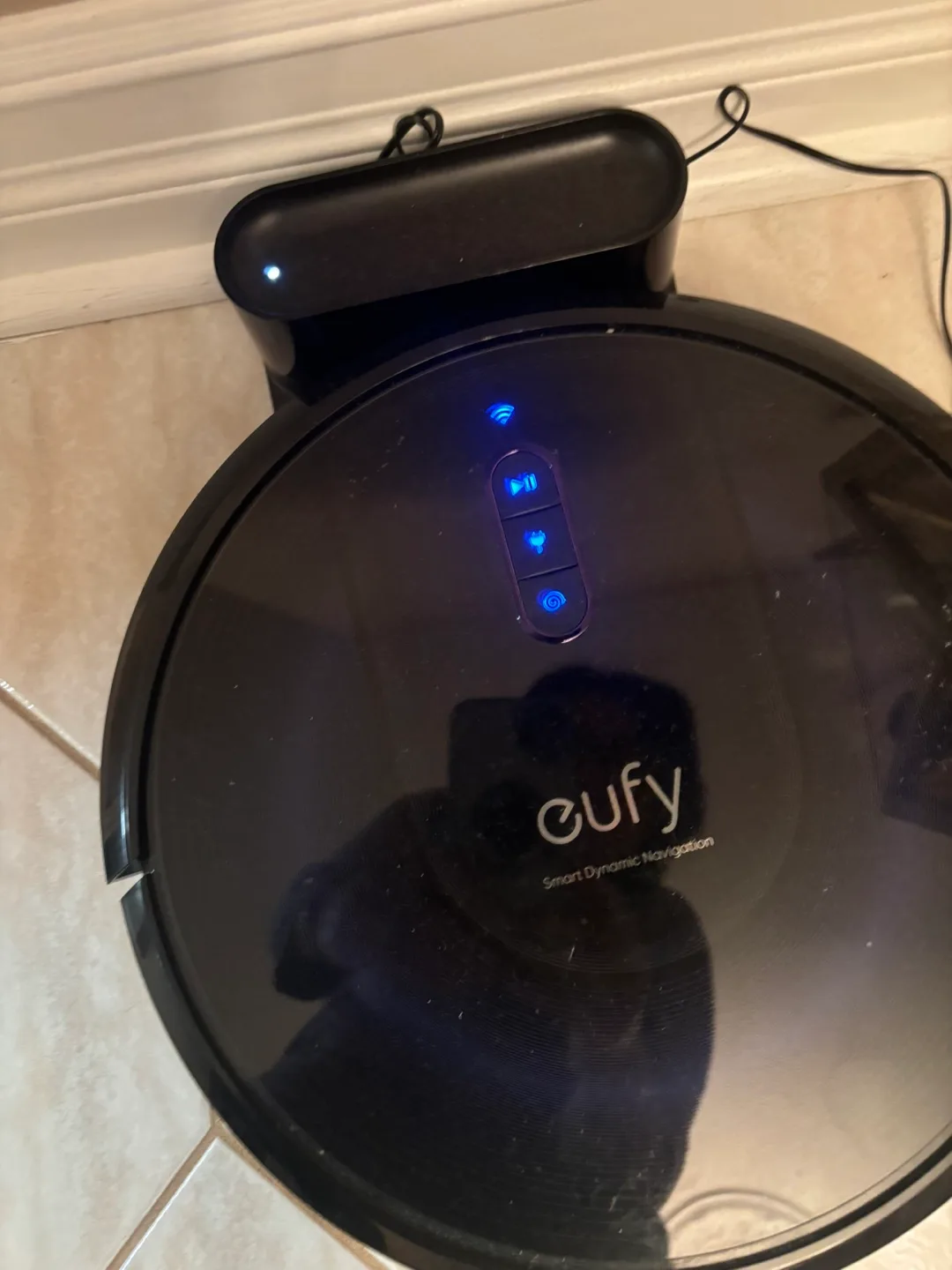 eufy Smart Dynamic Navigation Robot Vacuum thumbnail