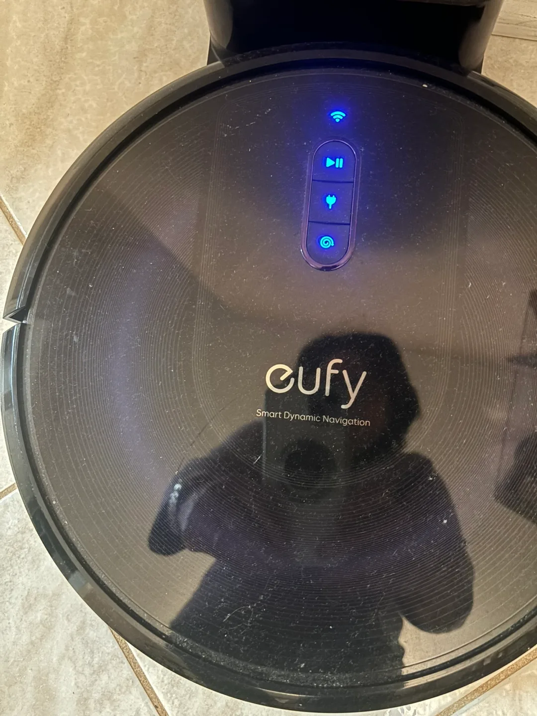 eufy Smart Dynamic Navigation Robot Vacuum image indicator(3)