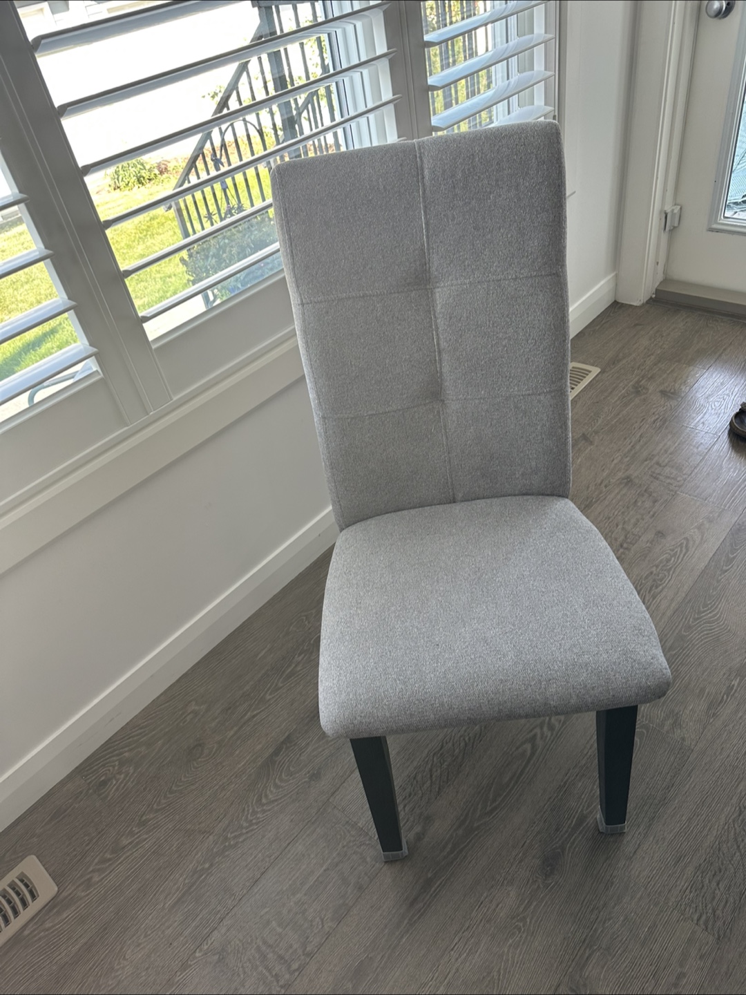 Dining Table with 4 Chairs - photo 3