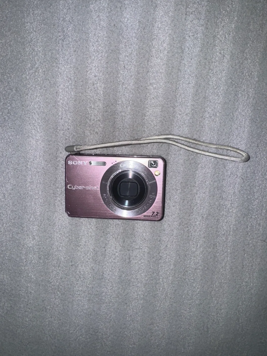 Sony Cybershot DSC-W120 Pink Digital Camera thumbnail