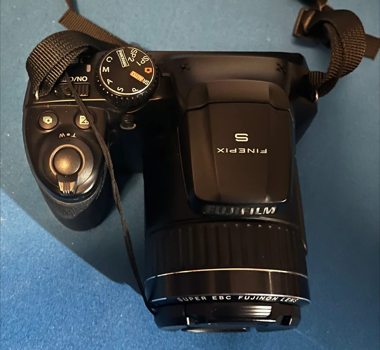 Fujifilm FinePix S4600 Digital Camera thumbnail