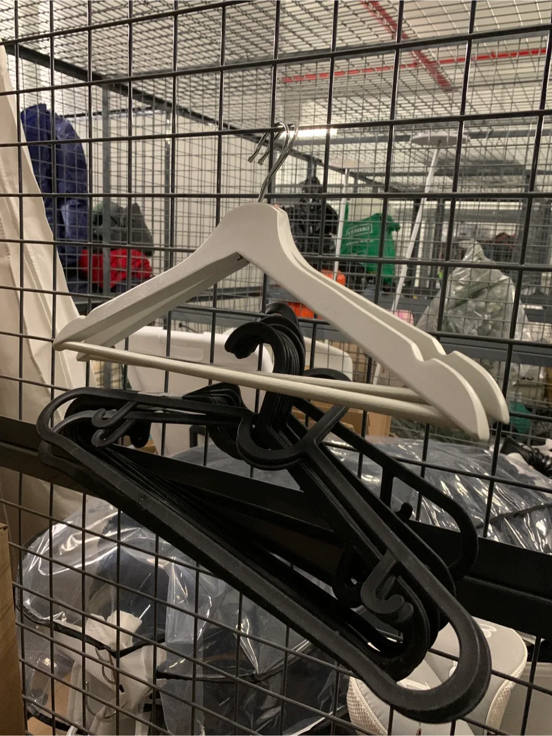 Hangers white and black thumbnail